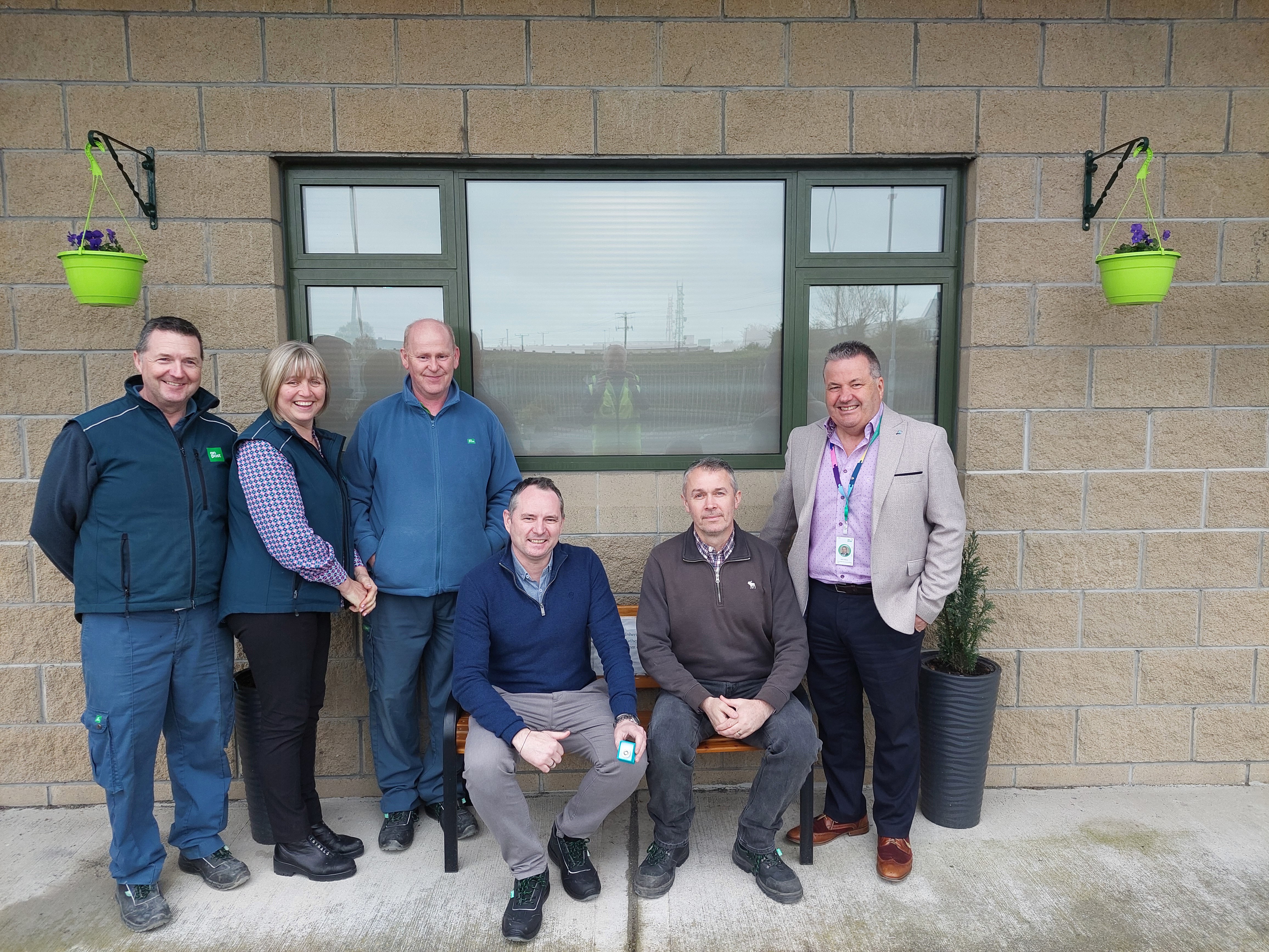 Robert marks his VIP Award win with colleagues (L>R): Adrian Carroll, Indoor Administrative Officer; Gerri Irwin, Staff Officer; Working Leaders Liam McNamara and Paul McCormack and John Keogh, Head of Final Mile Operations.
